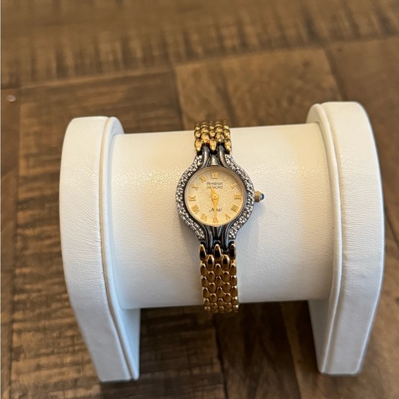 Vintage Two Tone Black & Gold Armitron Diamond Now Ladies Watch- Works! - Picture 3 of 13